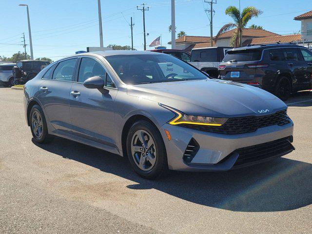 2022 kia k5 lxs