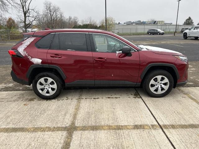 2024 toyota rav4 le