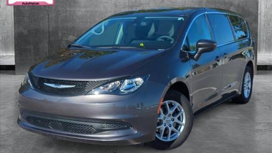 2022 chrysler voyager lx