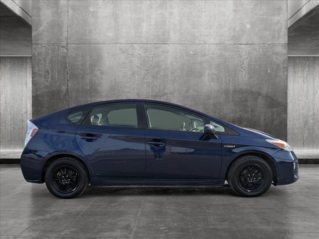 2013 toyota prius two