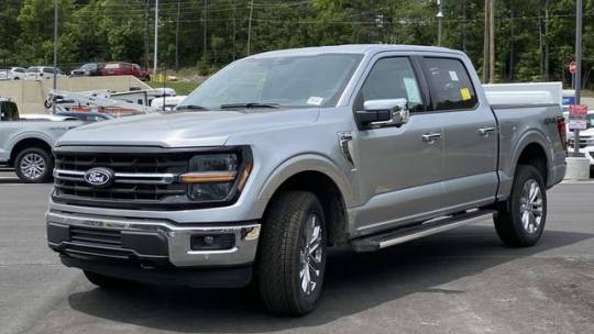 new 2024 ford f-150 xlt supercrew 5.5' box 4wd