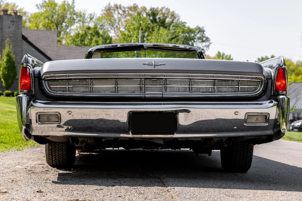 lincoln continental
