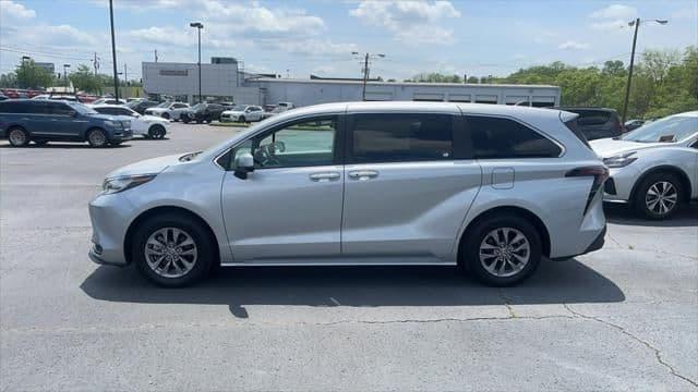 2023 toyota sienna le 8 passenger 4dr front-wheel drive passenger van in nicholasville, kentucky