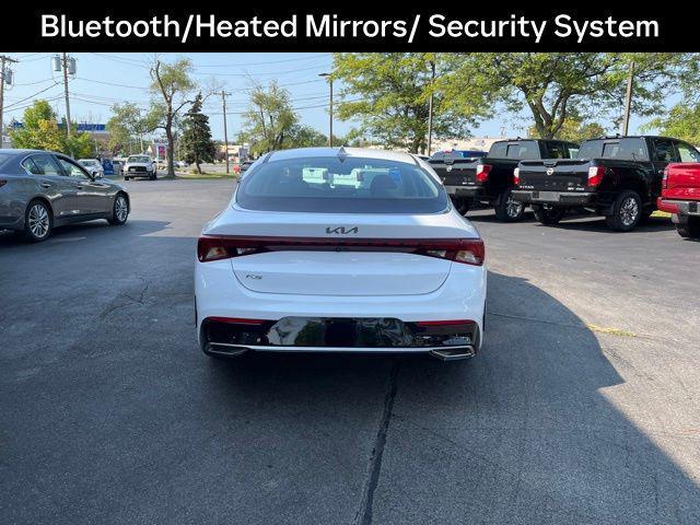 2022 kia k5 lxs
