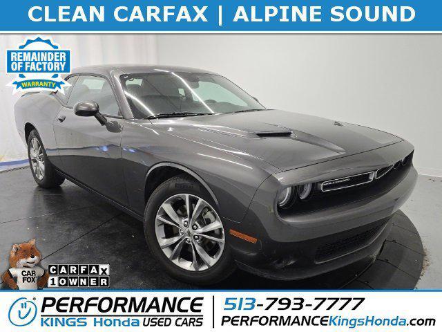2023 dodge challenger sxt