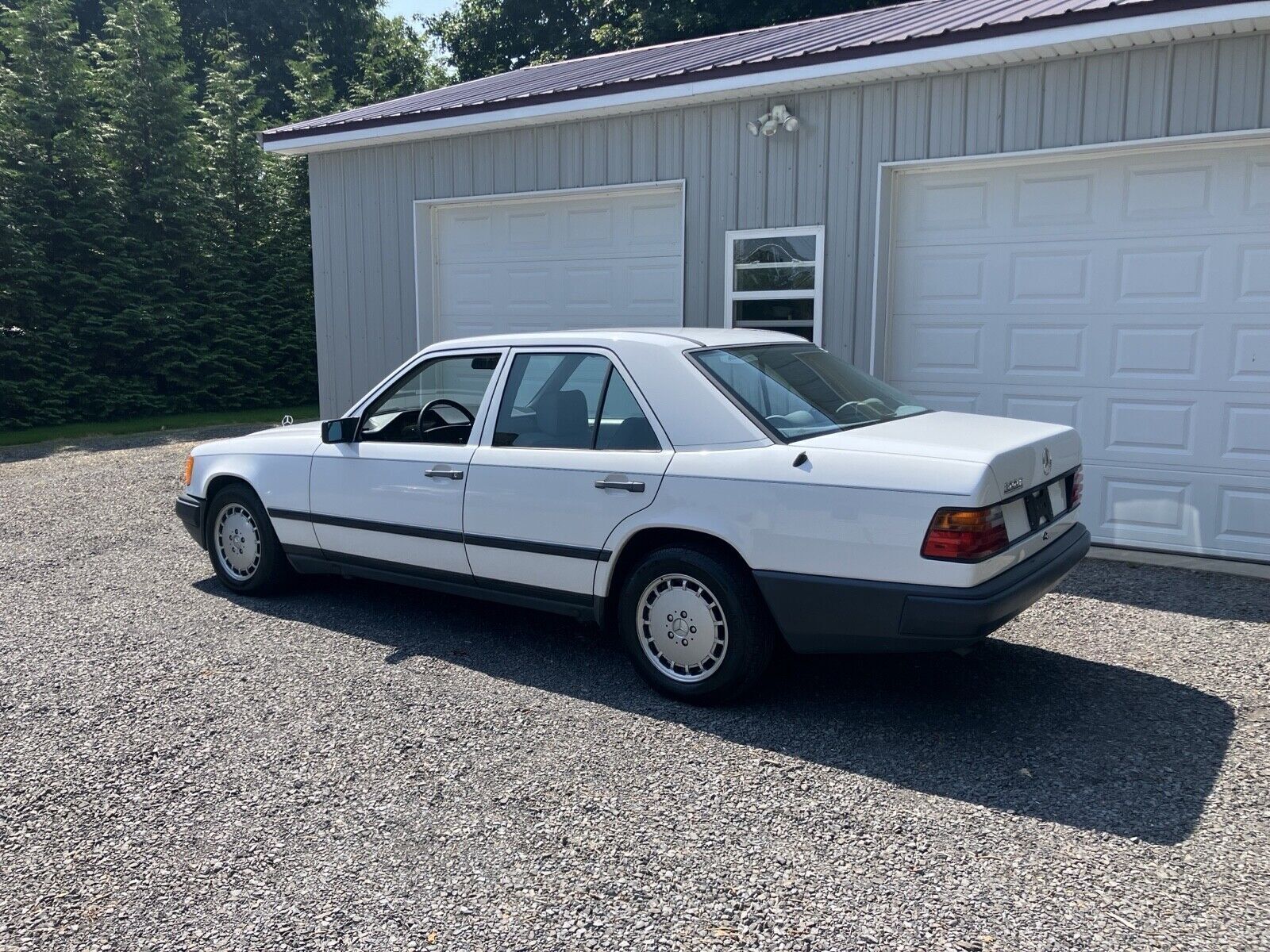 1989 mercedes-benz 300-series e