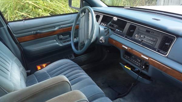 1994 mercury grand marquis ls, 145,000 miles, 4.6l, daily driver