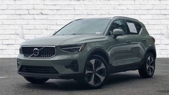 2023 Volvo XC40