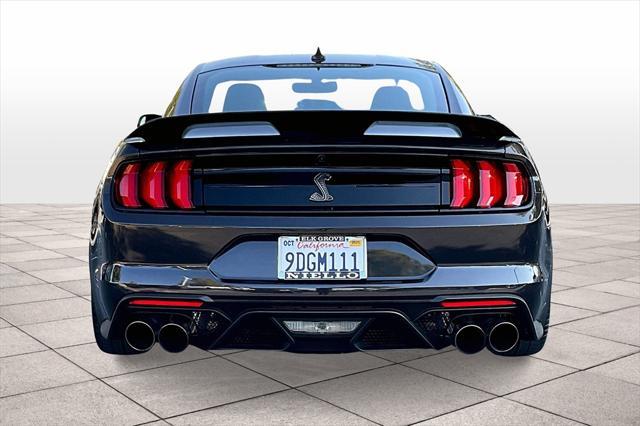 2022 ford mustang gt