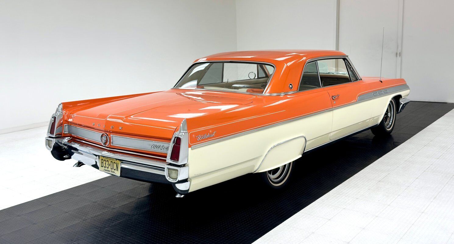 1963 buick wildcat 2 door hardtop