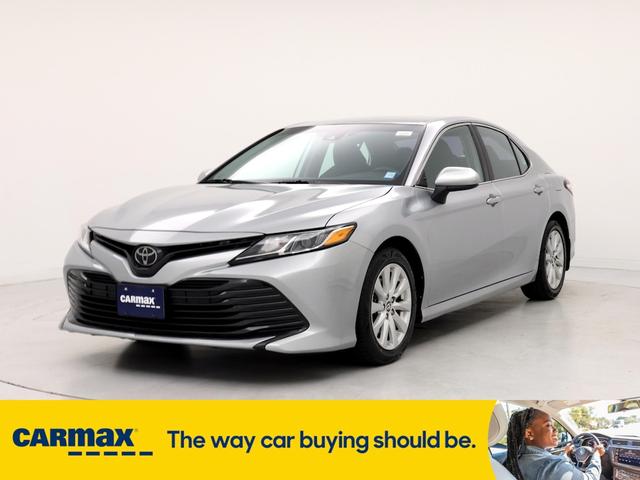 2020 toyota camry le