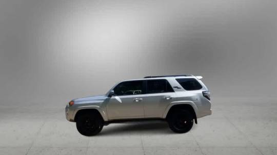 2022 toyota 4runner trd off-road premium