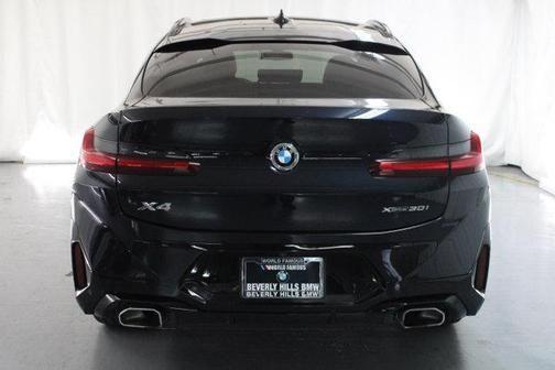 2022 bmw x4