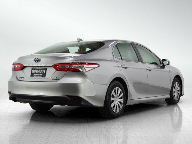 2020 toyota camry le