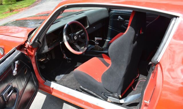 1979 chevy camaro 305 w/ th400 transmision