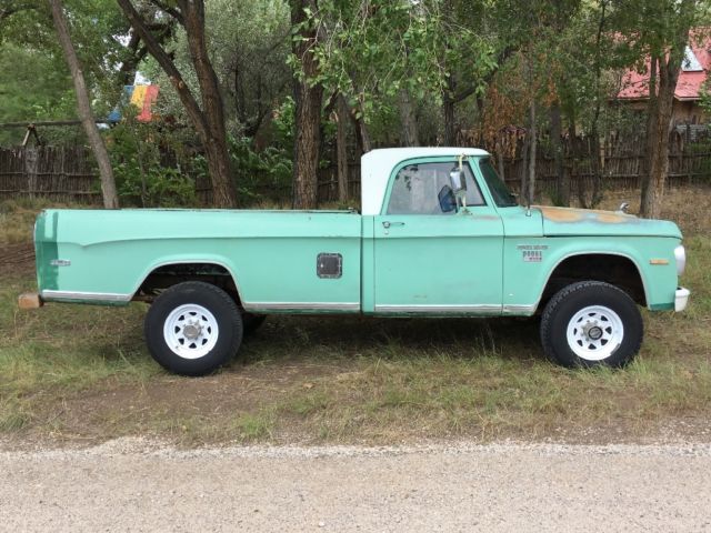 1970 dodge power wagon w200, unestored excellent condition