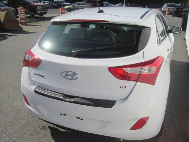 2017 hyundai elantra gt base 4dr hatchback 6a for sale in manor, delaware