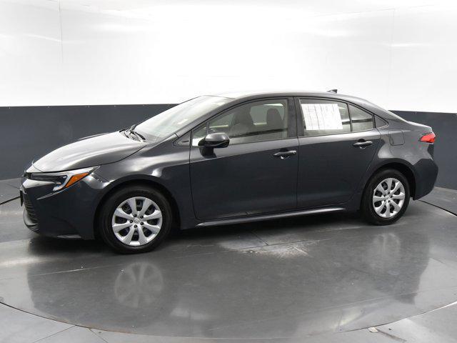 2023 toyota corolla hybrid le