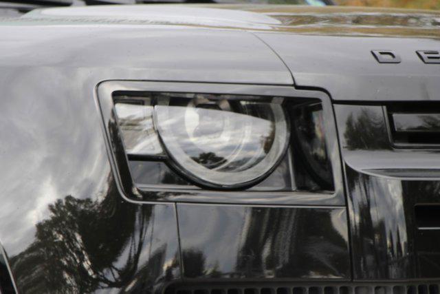 2024 land rover defender 110 p400 s