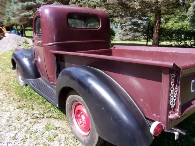 truck 1945 1/2 ton