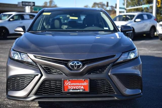 2024 toyota camry se