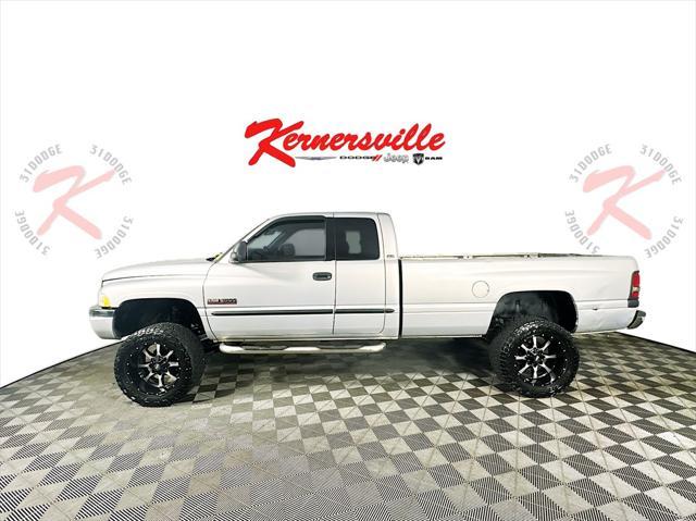 2000 dodge ram 2500 base