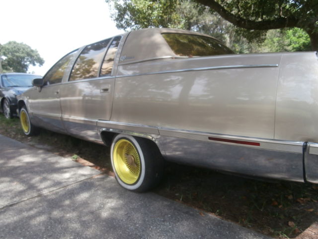 1994 cadillac fleetwood 74k miles lowrider hydraulics stereo clean interior nice