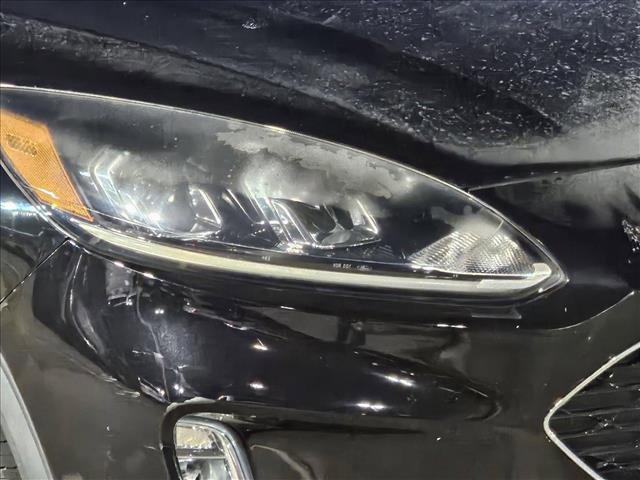 2021 ford escape sel