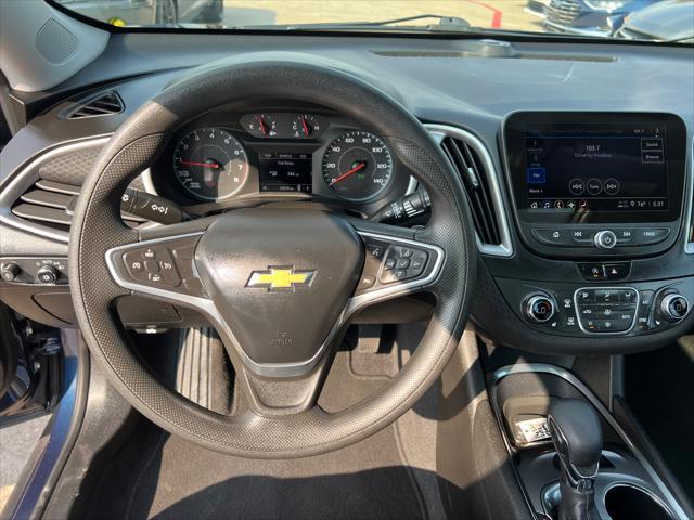 2022 chevrolet malibu lt