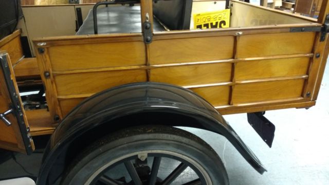 1924 restored ford model t woody 4 dr great parade piece ''show winner''