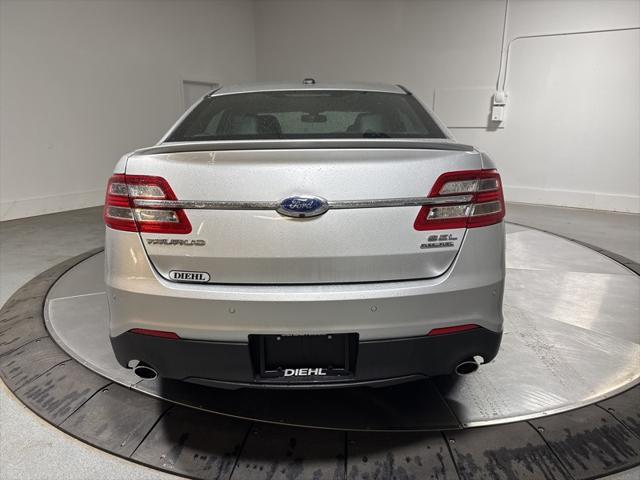 2015 ford taurus sel
