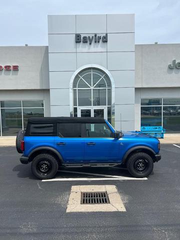 2022 ford bronco base