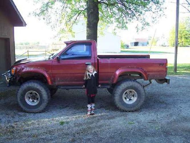 1992 toyota pickup in brook park, oh