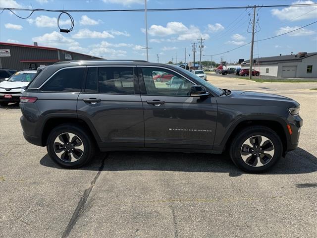 2024 jeep grand cherokee 4xe base
