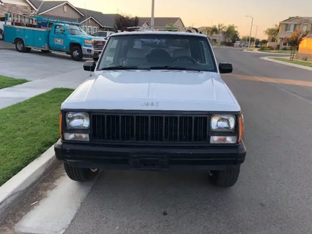 1992 jeep cherokee sport xj 4x4