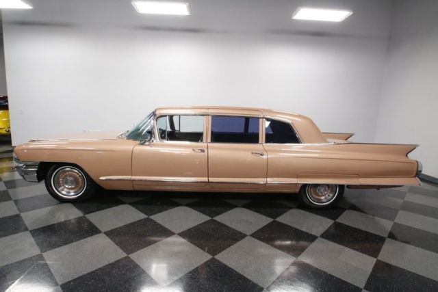1962 cadillac fleetwood 75 sedan 79277 miles woodrose pink limousine 390 v8 2 sp