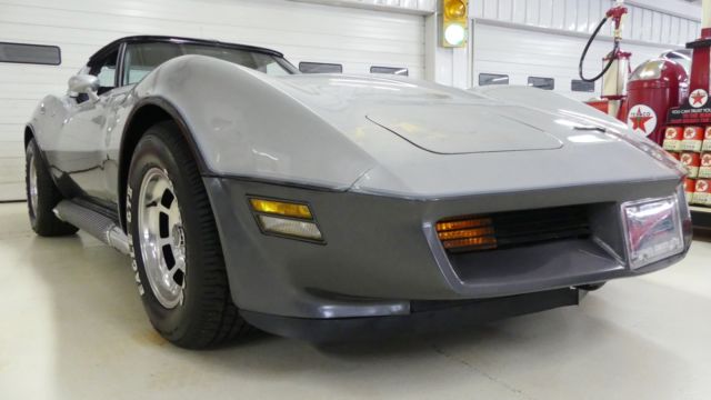 1981 chevrolet corvette 15828 miles silver coupe v8 5.7l manual 4-speed