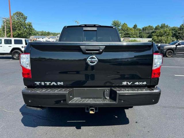 2021 nissan titan sv