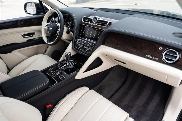 2023 bentley bentayga azure