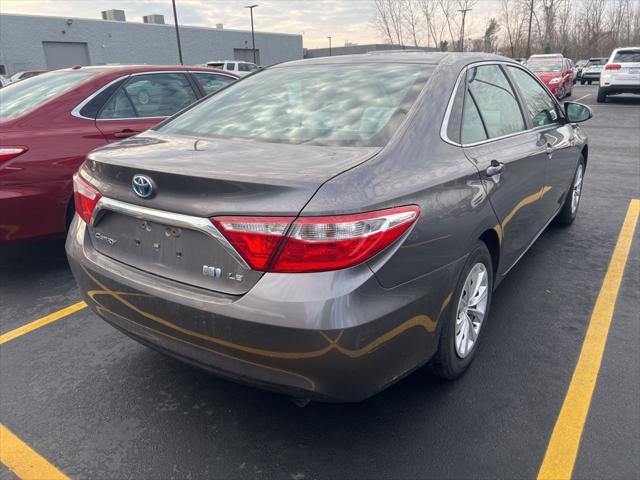 2015 toyota camry hybrid le