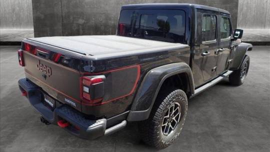 2024 Jeep Gladiator