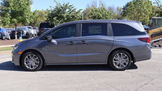2025 Honda Odyssey (North America) touring