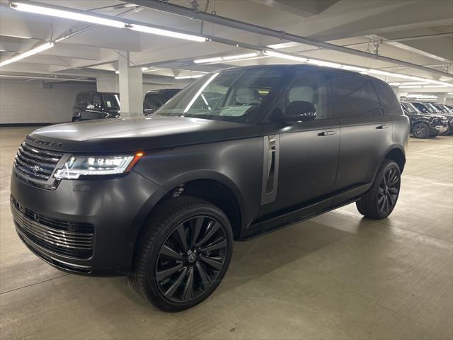 2024 land rover range rover p615 sv