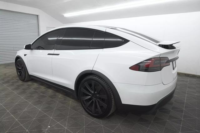 2022 tesla model x plaid