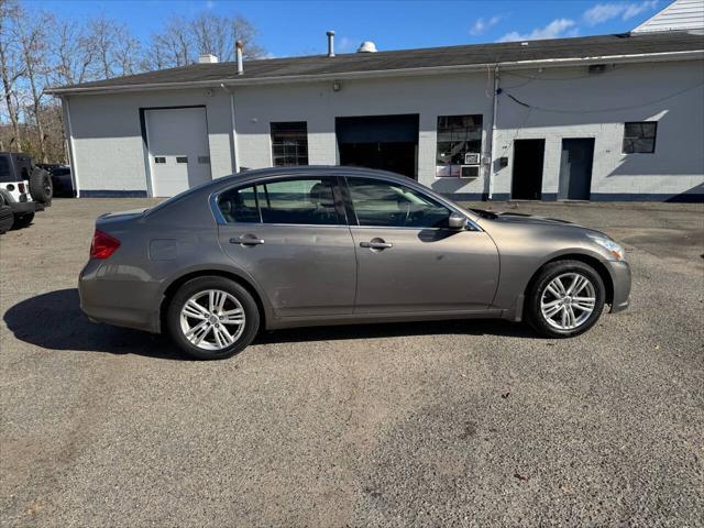 2011 infiniti g37x base