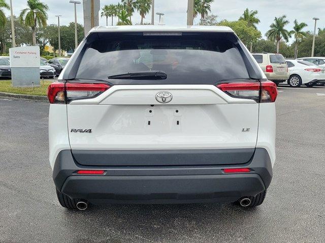 2023 toyota rav4 le