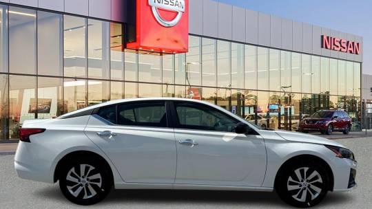 2025 Nissan Altima