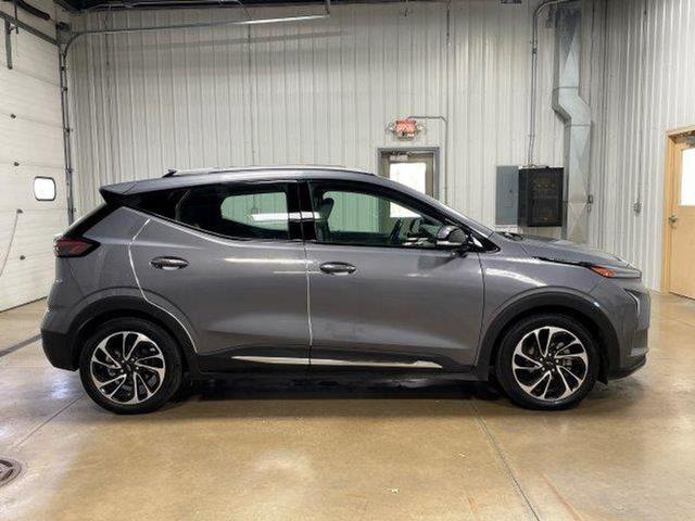 2022 chevrolet bolt euv premier
