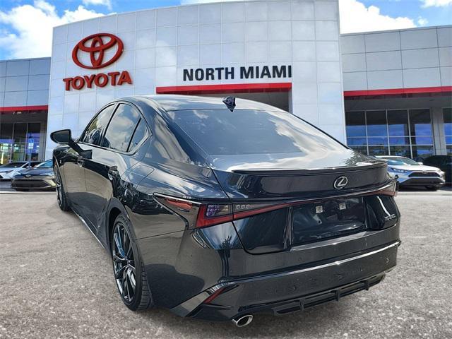 2022 lexus is 350 base