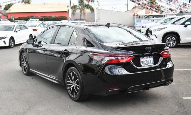 2023 toyota camry se